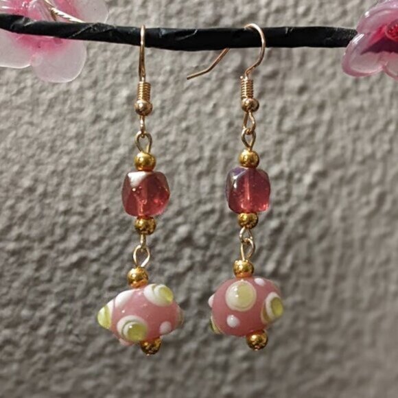 Pink Lampwork glass earrings - Picture 5 of 7